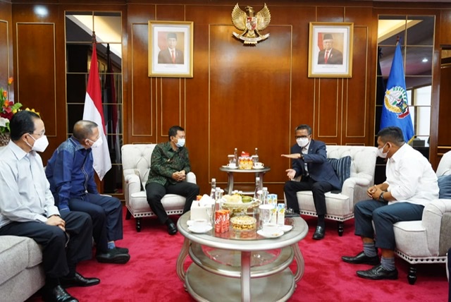 Temui Gubernur, Bupati Selayar Sampaikan Permasalahan Listrik, Penataan Perkotaan Hingga Perikanan